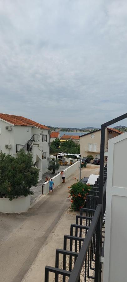 Apartmani Dzapo Srima Bagian luar foto